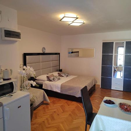 Apartment Mladenka Visnjik Zadar Exterior photo